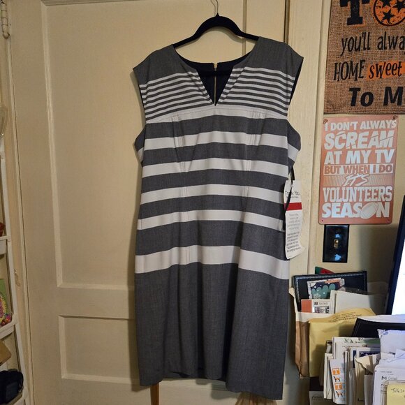 New Tommy Hilfiger Striped Sleeveless Dress SZ 16 - Picture 1 of 2
